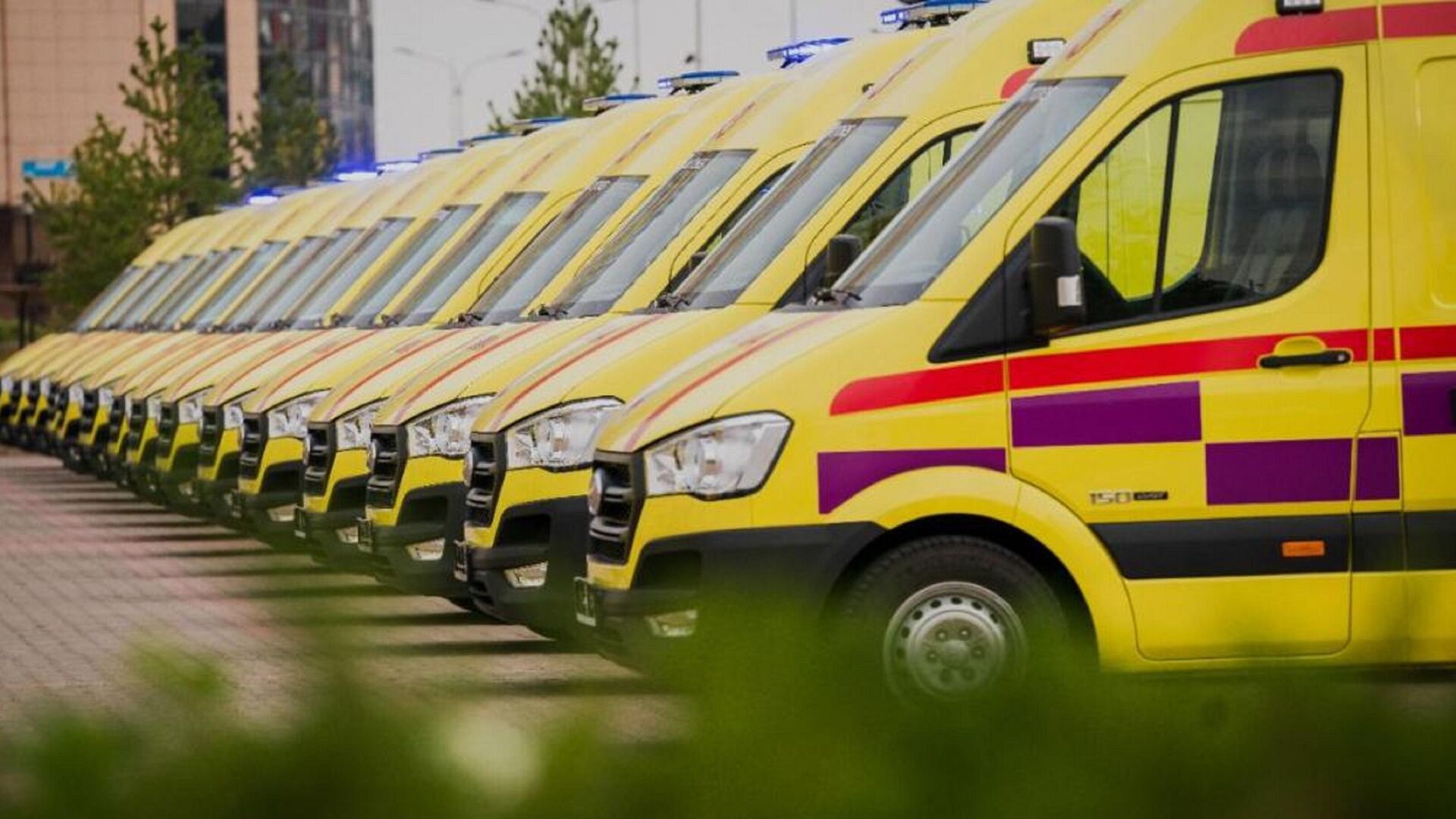 Баланы емізу туралы порно видеоларды қараңыз Қыздардың дымқыл кискалары