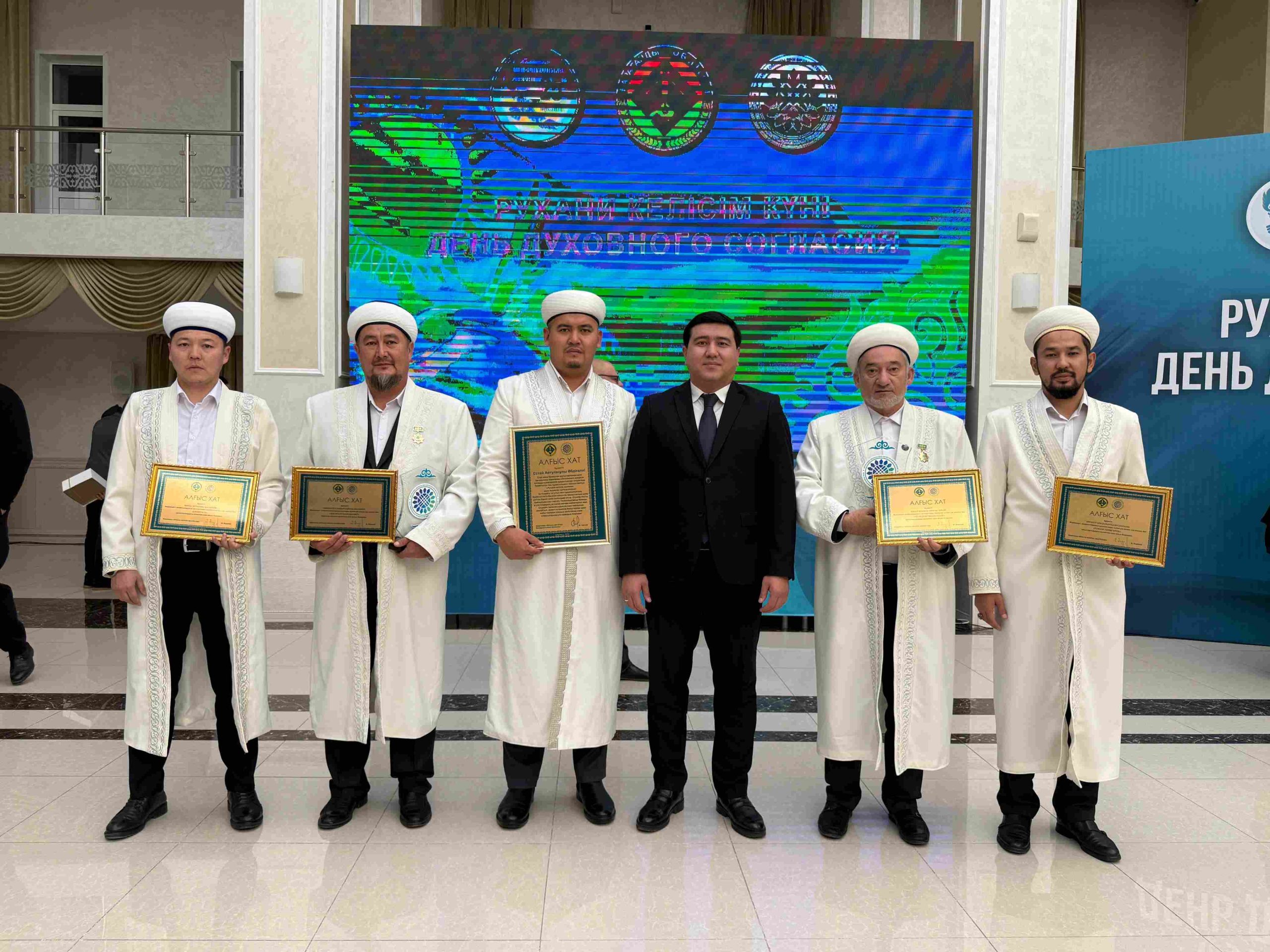 Cvjnhtnm Азиялық порно Үлкен кеуделі әйелдердің фотосуреттері