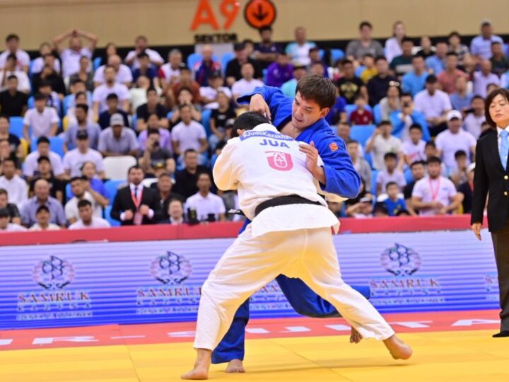 Қарағандылық спортшы Ислам Бозбаев Азия чемпионатының күміс жүлдегері атанды