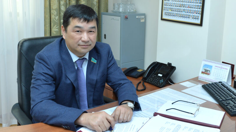 Депутат А.Әбілдаев «Ақ жол» партиясынан шығарылды