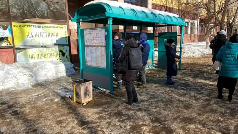 Қарағанды аялдамаларында автобус бағыттары бар ақпараттық стендтер пайда болды