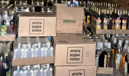 Қарағанды облысында мыңдаған шөлмек заңсыз алкоголь тәркіленді