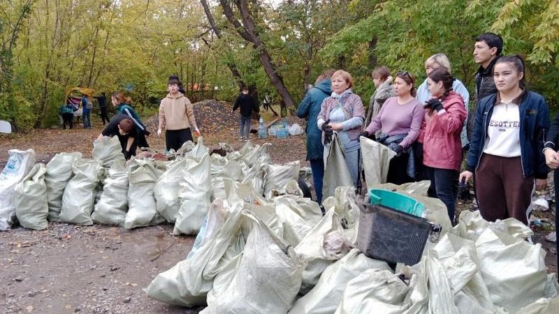 Қарағанды 100 қап қоқыстан арылды
